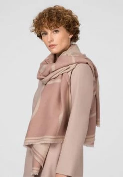 HALLHUBER Shop -HALLHUBER Shop unnamed file 9